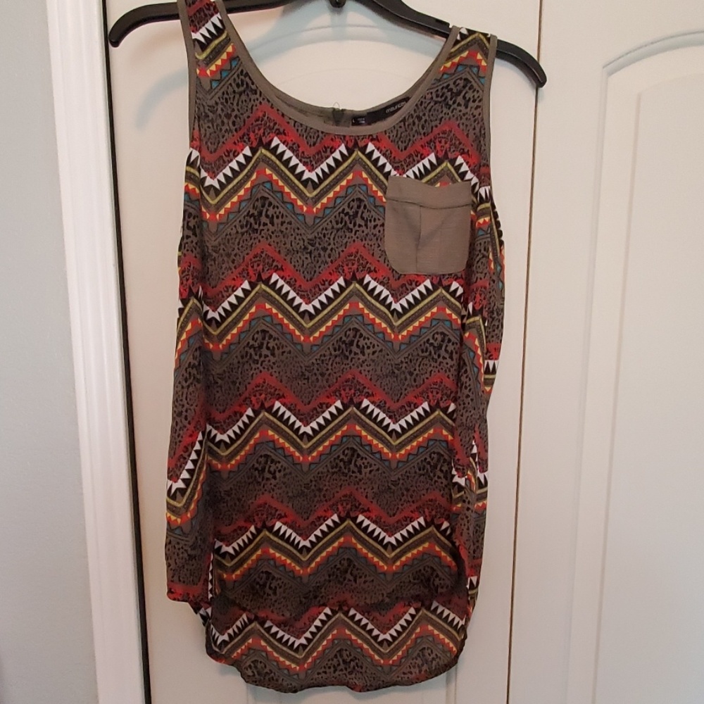 🌷4 for $20 Fun tank top